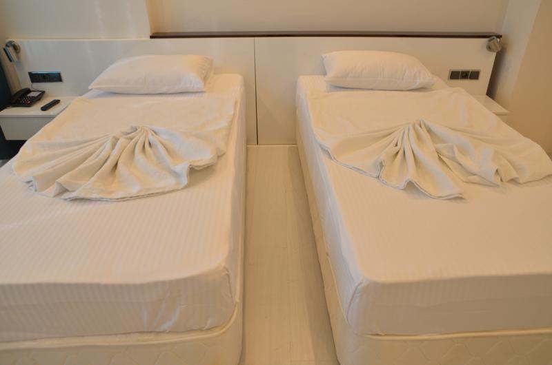 Kayislioglu Otel Burdur Esterno foto